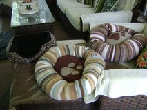 Comfy Dog Beds -- Small To Medium Sizes in Kingwood, Texas