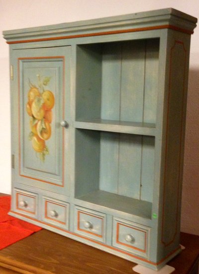 Antique Painted Wall Cabinet in Baumholder